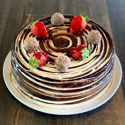 FERRERO ROCHER COM MORANGO / FERRERO ROCHER W/ STRAWBERRY